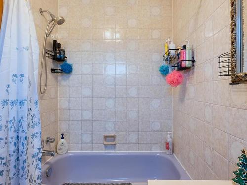 87 Pool Road, Sheet Harbour, NS 