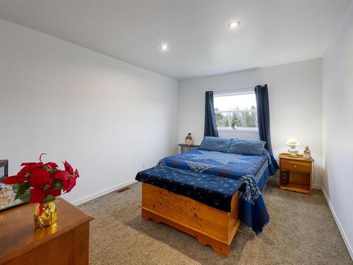 87 Pool Road, Sheet Harbour, NS 