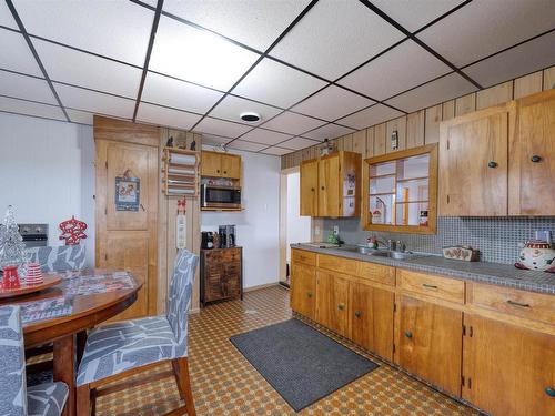 87 Pool Road, Sheet Harbour, NS 