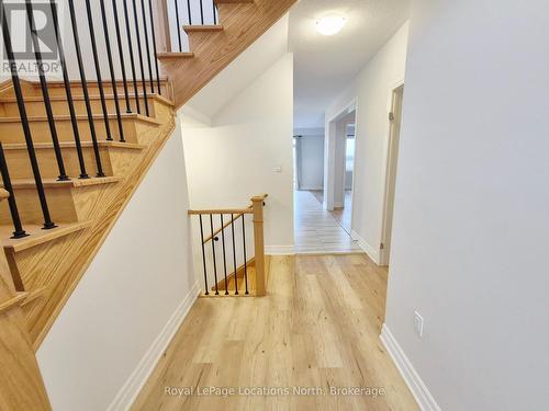 158 Union Boulevard, Wasaga Beach, ON - Indoor Photo Showing Other Room