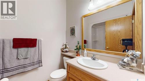 11330 Wascana Meadows, Regina, SK - Indoor Photo Showing Bathroom