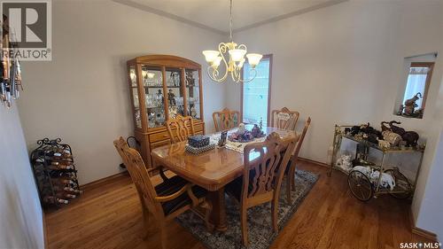 11330 Wascana Meadows, Regina, SK - Indoor Photo Showing Dining Room