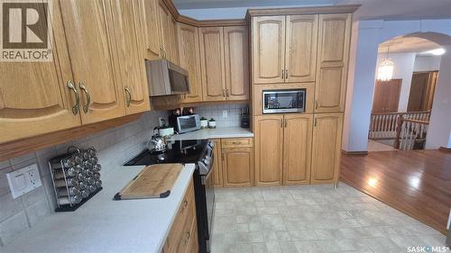 11330 Wascana Meadows, Regina, SK - Indoor Photo Showing Kitchen