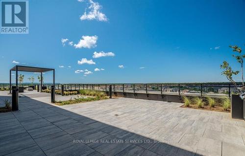 Lph 17 - 405 Dundas Street W, Oakville, ON - Outdoor With View