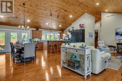 1898 Lakehurst Road, Trent Lakes, ON - Indoor