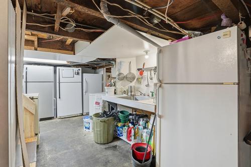 Rangement - 579 Av. Notre-Dame, Saint-Lambert, QC 