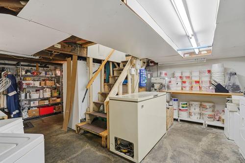 Rangement - 579 Av. Notre-Dame, Saint-Lambert, QC 