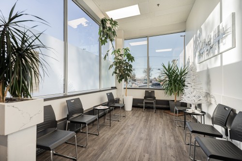 Salle - 100-120-400 Boul. St-Martin O., Laval (Chomedey), QC - Indoor Photo Showing Other Room