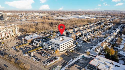 Aerial photo - 100-120-400 Boul. St-Martin O., Laval (Chomedey), QC - Outdoor With View