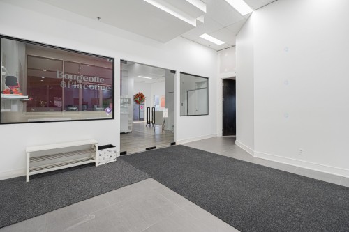 Réception - 100-120-400 Boul. St-Martin O., Laval (Chomedey), QC - Indoor Photo Showing Other Room