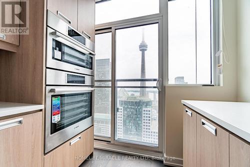 4102 - 99 John Street, Toronto, ON - Indoor