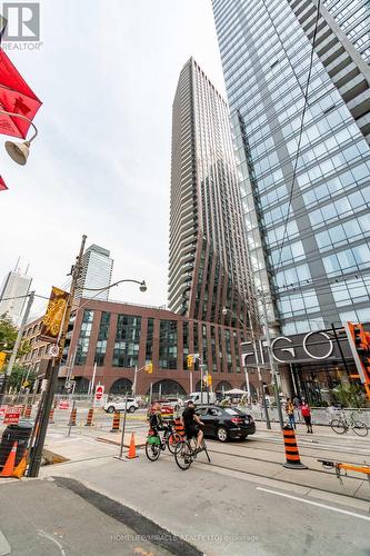 4102 - 99 John Street, Toronto, ON - Outdoor With Facade