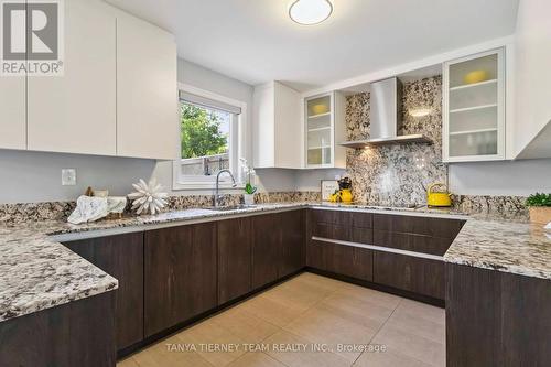 46 Foster Crescent, Whitby, ON - Indoor Photo Showing Kitchen