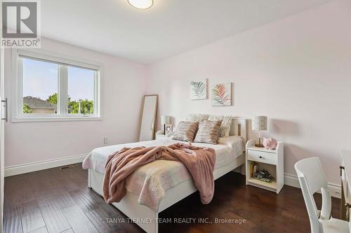 46 Foster Crescent, Whitby, ON - Indoor Photo Showing Bedroom
