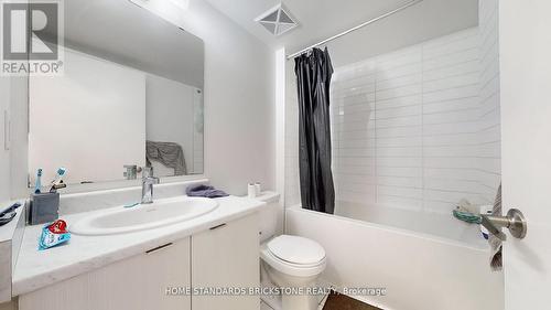 H212 - 90 Canon Jackson Drive, Toronto, ON - Indoor Photo Showing Bathroom