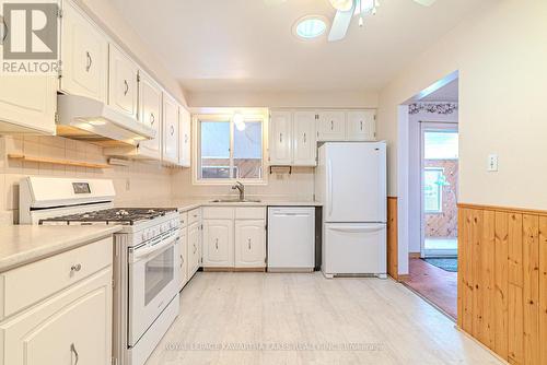 89 Angeline Street S, Kawartha Lakes (Lindsay), ON - Indoor Photo Showing Kitchen