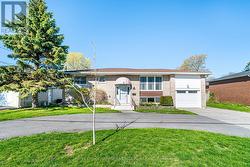 89 ANGELINE STREET S  Kawartha Lakes (Lindsay), ON K9V 3L4