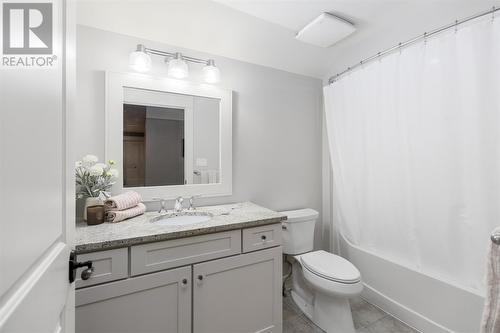 80 Crimson Ridge Dr, Sault Ste. Marie, ON - Indoor Photo Showing Bathroom