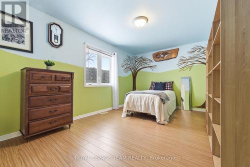 451 Mayhew Street, Renfrew, ON - Indoor Photo Showing Bedroom