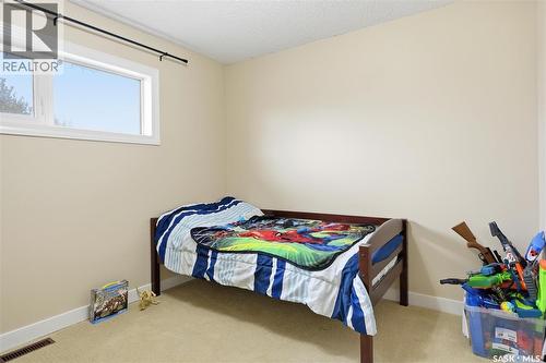 614 Reid Road, Saskatoon, SK - Indoor Photo Showing Bedroom