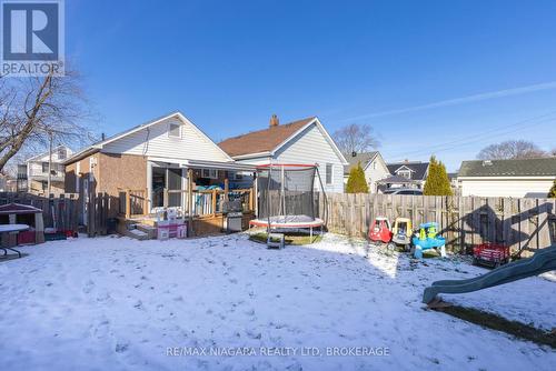 110 Mcalpine Avenue S, Welland (Lincoln/Crowland), ON - Outdoor