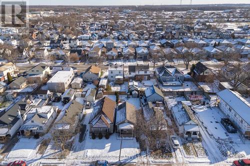 110 Mcalpine Avenue S, Welland (Lincoln/Crowland), ON - Outdoor With View