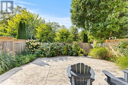 33 Broadway Avenue, St. Catharines (Port Weller), ON - Outdoor