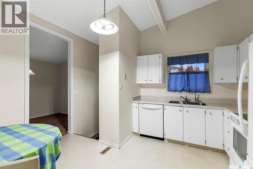 35 Wilkie Road, Regina, SK - Indoor Photo Showing Kitchen With Double Sink