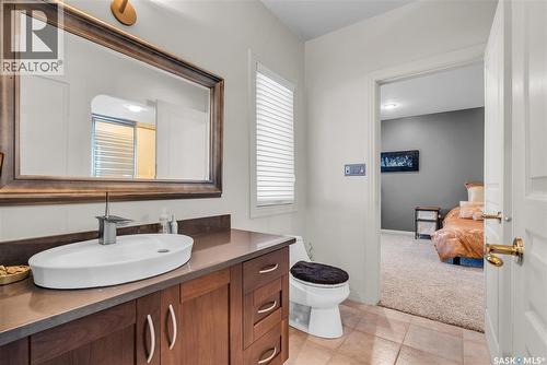 48 Cathedral Bluffs Road, Corman Park Rm No. 344, SK - Indoor Photo Showing Bathroom