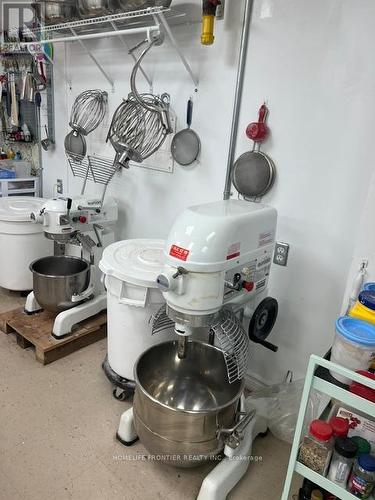 16 Wilstead Drive, Newmarket, ON 