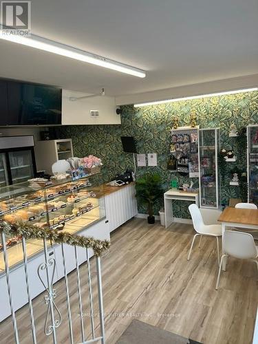 16 Wilstead Drive, Newmarket, ON 