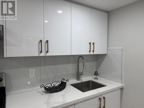 Basement - 108 Pentland Crescent, Vaughan, ON - Indoor Photo Showing Kitchen