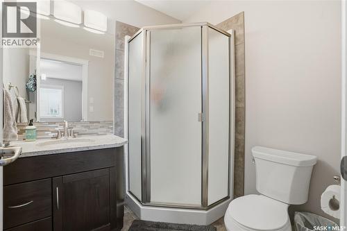 405 Golden Willow Way, Warman, SK - Indoor Photo Showing Bathroom