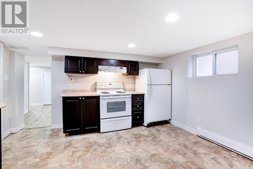21 Elmwood Avenue E, London South (South F), ON - Indoor Photo Showing Kitchen