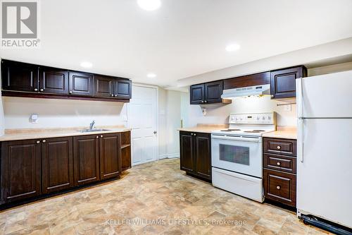 21 Elmwood Avenue E, London South (South F), ON - Indoor Photo Showing Kitchen