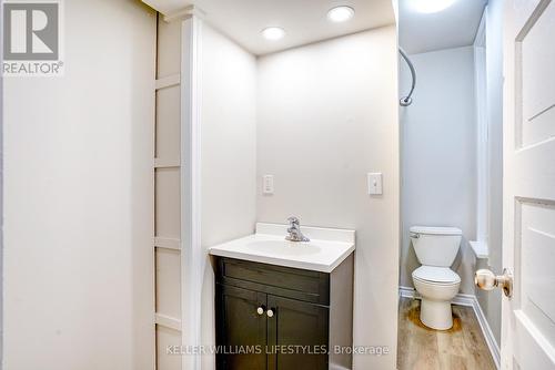 21 Elmwood Avenue E, London South (South F), ON - Indoor Photo Showing Bathroom