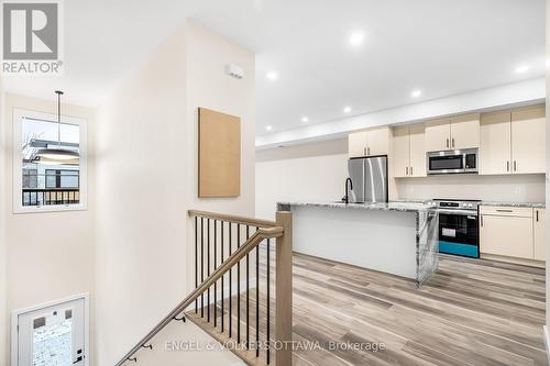 Unit A - 2nd Floor - 193 Hopewell Avenue, Ottawa, ON - Indoor Photo Showing Kitchen
