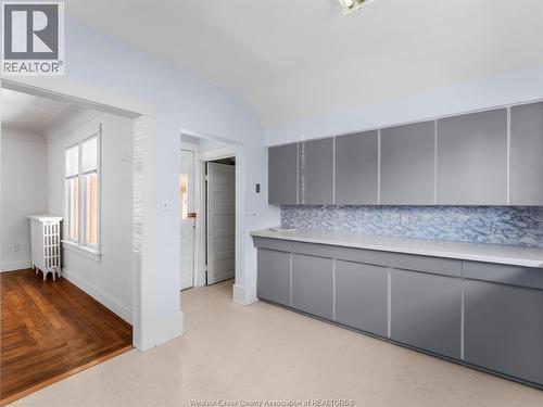 17 Pearl Street West, Kingsville, ON - Indoor