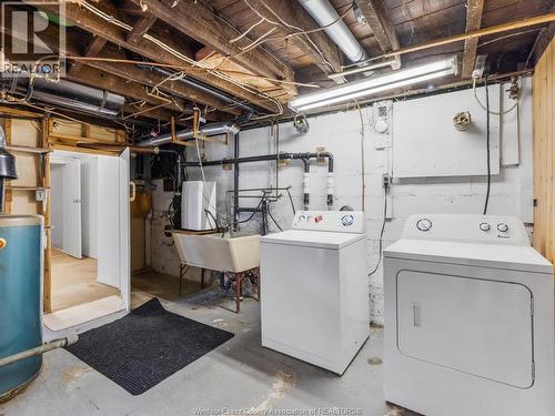 17 Pearl Street West, Kingsville, ON - Indoor Photo Showing Laundry Room