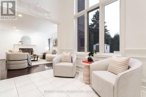 82 Woodstone Avenue, Richmond Hill, ON - Indoor