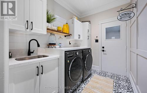 34 Previn Court, New Tecumseth, ON - Indoor Photo Showing Laundry Room
