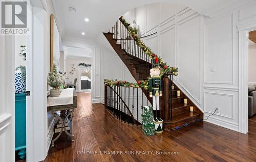 34 Previn Court, New Tecumseth, ON - Indoor Photo Showing Other Room