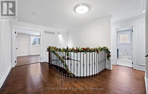 34 Previn Court, New Tecumseth, ON - Indoor Photo Showing Other Room