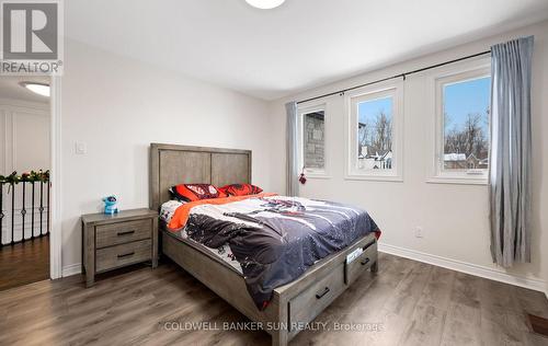 34 Previn Court, New Tecumseth, ON - Indoor Photo Showing Bedroom