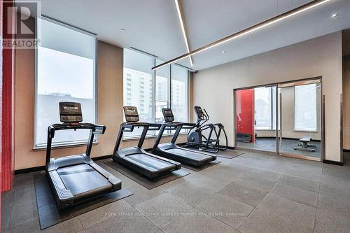 1222 - 212 King William Street, Hamilton, ON - Indoor Photo Showing Gym Room