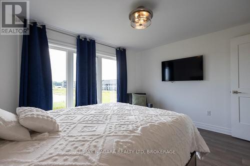 Upper - 7416 Parkside Road, Niagara Falls (Brown), ON - Indoor Photo Showing Bedroom