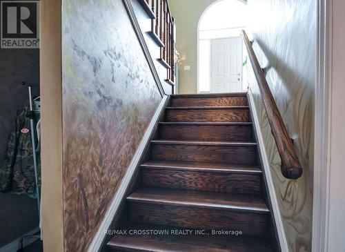 25 Cunningham Drive, Essa, ON - Indoor Photo Showing Other Room