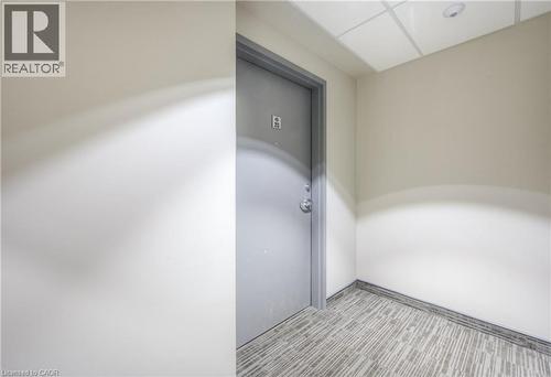 195 Commonwealth Street Unit# 213, Kitchener, ON - Indoor Photo Showing Other Room