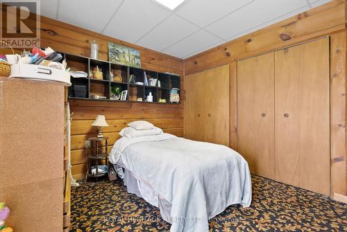 1578 County  8 Road, Kawartha Lakes (Verulam), ON - Indoor Photo Showing Bedroom