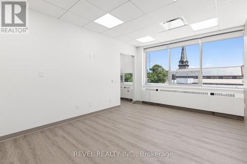 Upper 3 - 34 Cambridge Street S, Kawartha Lakes (Lindsay), ON 